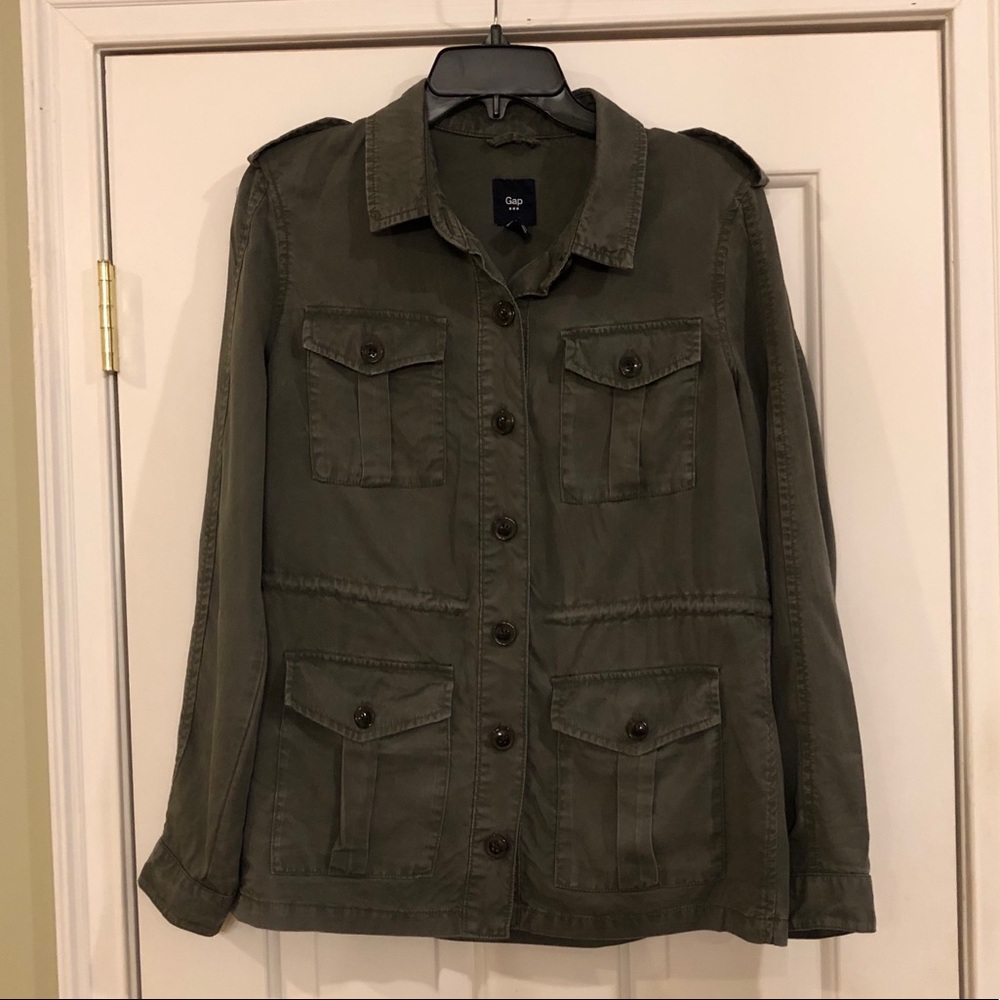 Gap Women’s Lightweight Utility Jacket